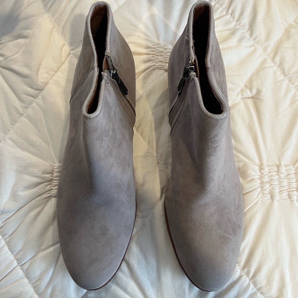 Sam Edelman Suede Ankle Booties - Brand New/Never Worn - Size 9